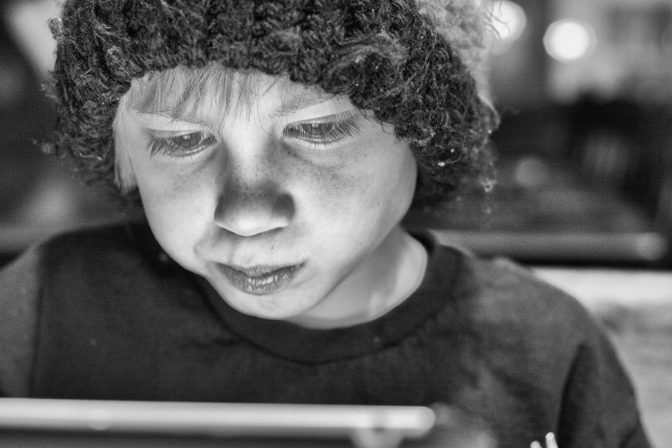 IPad Eyelash Matt 4March14 IMG_8452