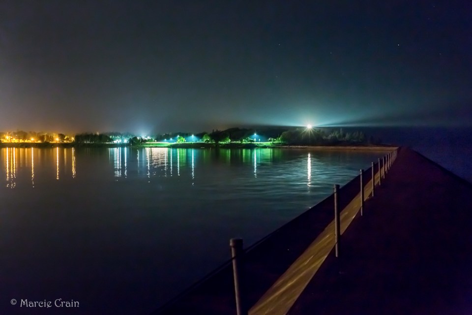 2015.07.11 Two Harbors Lighthouse Breakwall--3